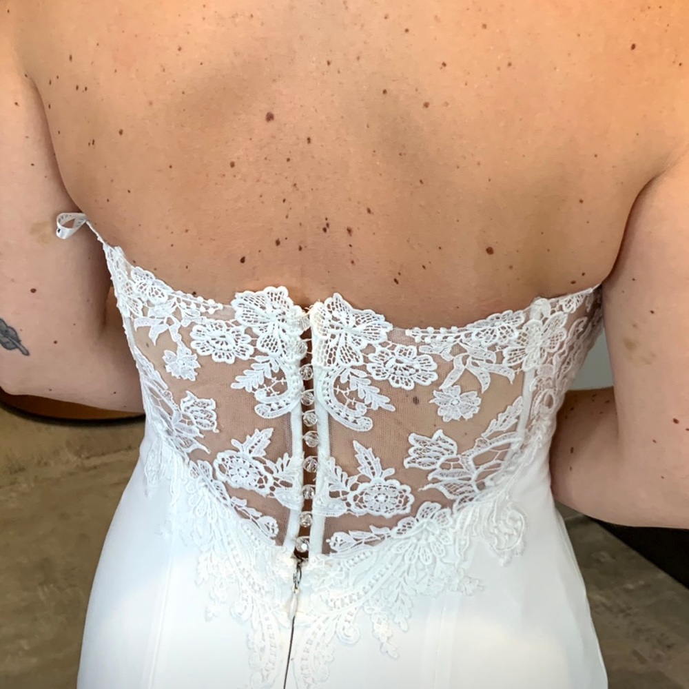 Enzoani Larissa Wedding Dress- worn once - Picture 3 of 16